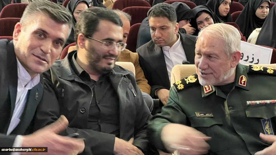 اجلاسیه نهایی کمیته دانشگاهیان کنگره ۱۰ هزار شهید آذربایجان شرقی 18