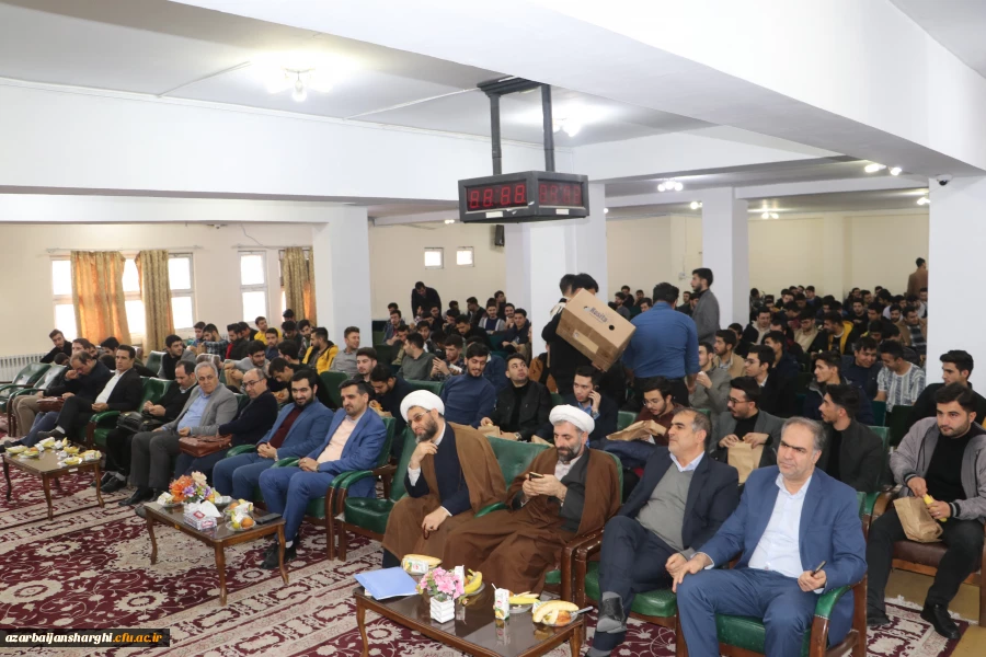 آیین گرامیداشت روز دانشجو با حضور معاون سیاسی ، امنیتی استاندارآذربایجان شرقی در دانشگاه فرهنگیان برگزار شد 11