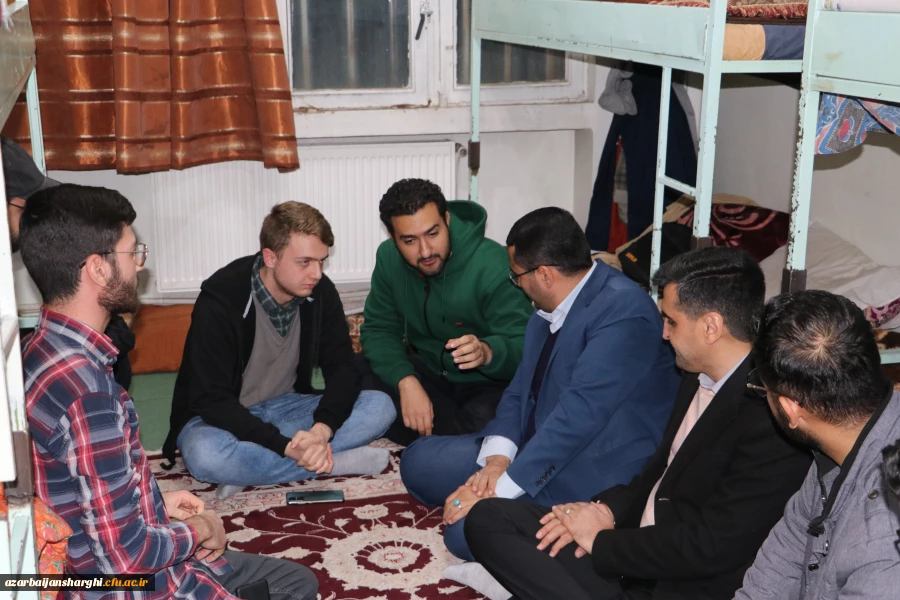 شما دانشجو معلمان پیشران حرکت انقلاب ونظام اسلامی هستید 15