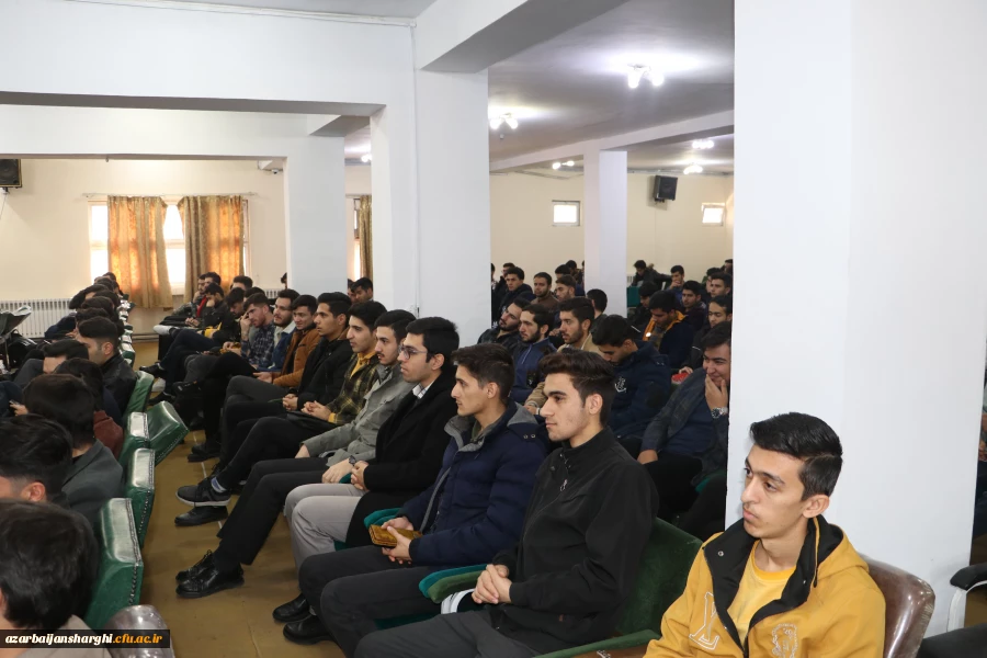 آیین گرامیداشت روز دانشجو با حضور معاون سیاسی ، امنیتی استاندارآذربایجان شرقی در دانشگاه فرهنگیان برگزار شد 21