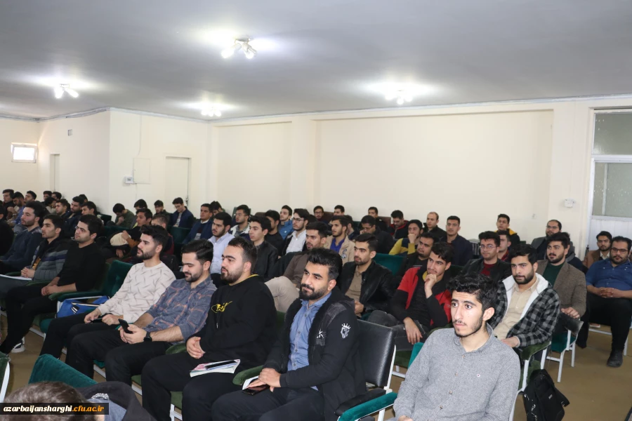 آیین گرامیداشت روز دانشجو با حضور معاون سیاسی ، امنیتی استاندارآذربایجان شرقی در دانشگاه فرهنگیان برگزار شد 23