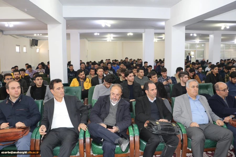 آیین گرامیداشت روز دانشجو با حضور معاون سیاسی ، امنیتی استاندارآذربایجان شرقی در دانشگاه فرهنگیان برگزار شد 35