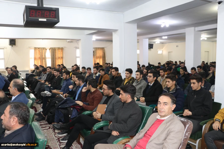 آیین گرامیداشت روز دانشجو با حضور معاون سیاسی ، امنیتی استاندارآذربایجان شرقی در دانشگاه فرهنگیان برگزار شد 34