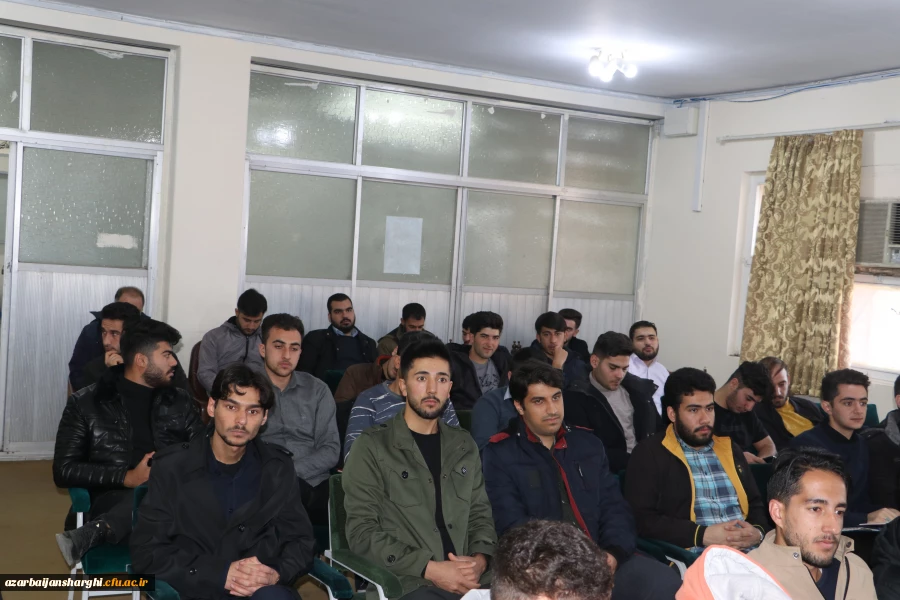 آیین گرامیداشت روز دانشجو با حضور معاون سیاسی ، امنیتی استاندارآذربایجان شرقی در دانشگاه فرهنگیان برگزار شد 43