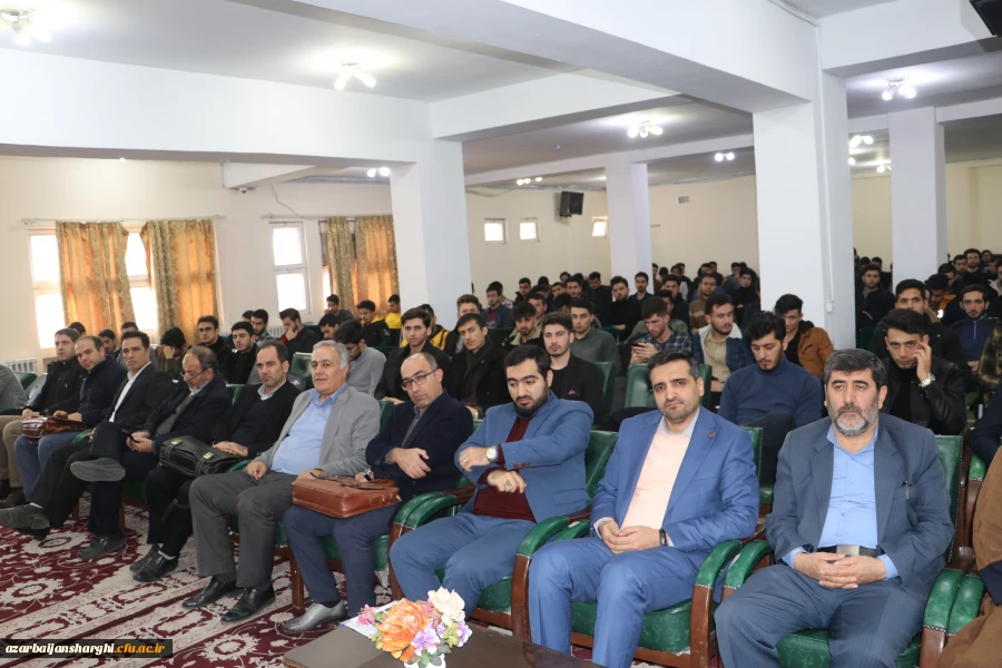 آیین گرامیداشت روز دانشجو با حضور معاون سیاسی ، امنیتی استاندارآذربایجان شرقی در دانشگاه فرهنگیان برگزار شد 79