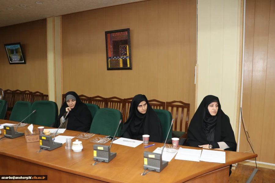 جلسه هم اندیشی اساتید دانشگاه فرهنگیان  با عنوان "بررسی ایده های  نو وعینی در ارتقای اعضای هئیت علمی " 7