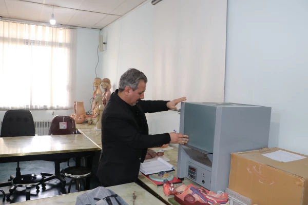 بازدیدو ارزیابی کارگروه تخصصی سازمان مرکزی از آزمایشگاه های  علوم پایه در  دانشگاه فرهنگیان آذربایجان شرقی 11