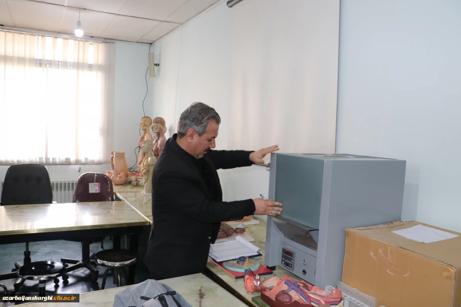 بازدیدو ارزیابی کارگروه تخصصی سازمان مرکزی از آزمایشگاه های  علوم پایه در  دانشگاه فرهنگیان آذربایجان شرقی 11