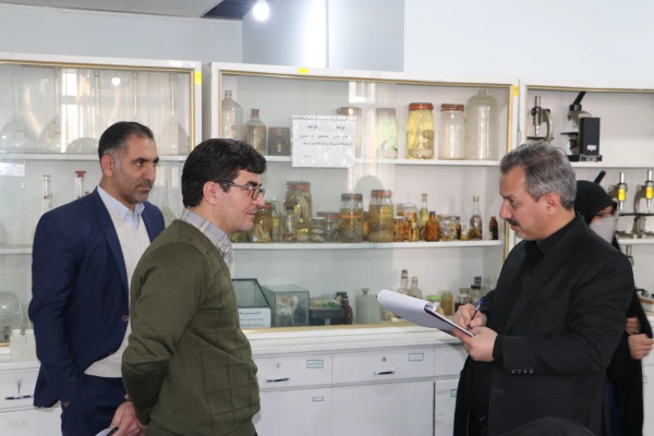 بازدیدو ارزیابی کارگروه تخصصی سازمان مرکزی از آزمایشگاه های  علوم پایه در  دانشگاه فرهنگیان آذربایجان شرقی 12