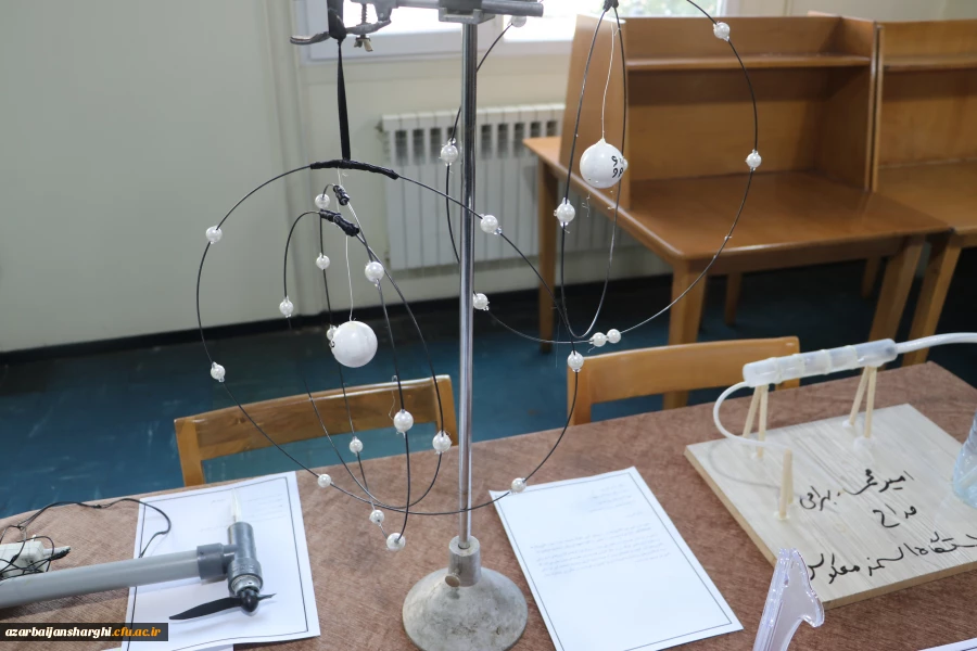 گشایش نمایشگاه دست سازه های دانشجو معلمان خلاق در دانشگاه فرهنگیان آذربایجان شرقی 24