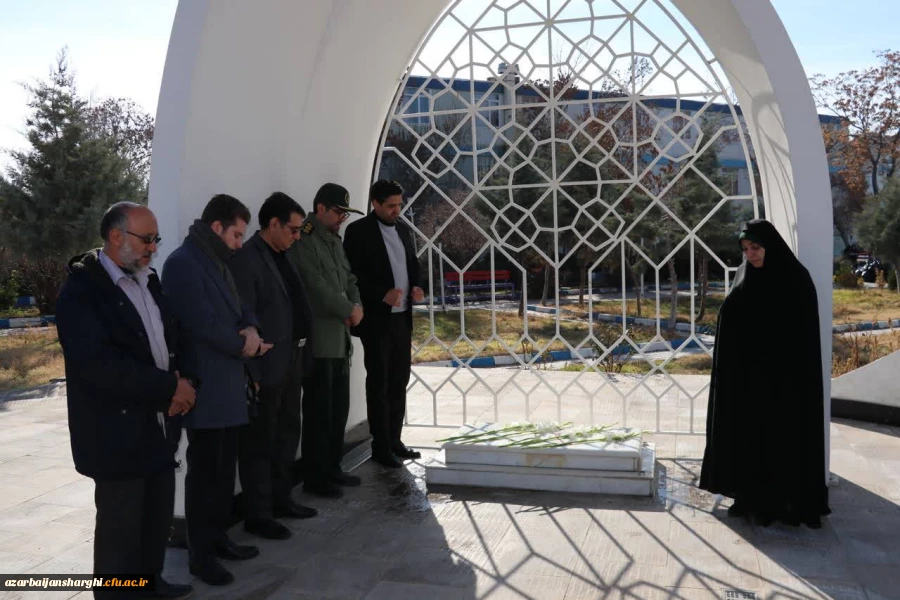 مراسم سومین سالگرد تدفین شهید گمنام پردیس فاطمه الزهرا (س)دانشگاه فرهنگیان استان آذربایجان شرقی برگزار شد. 4