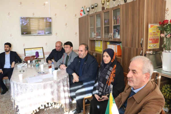 
بازدیداز دوره های توانمندسازی معلمان مدارس غیردولتی در دانشگاه فرهنگیان استان آذربایجان شرقی
 3