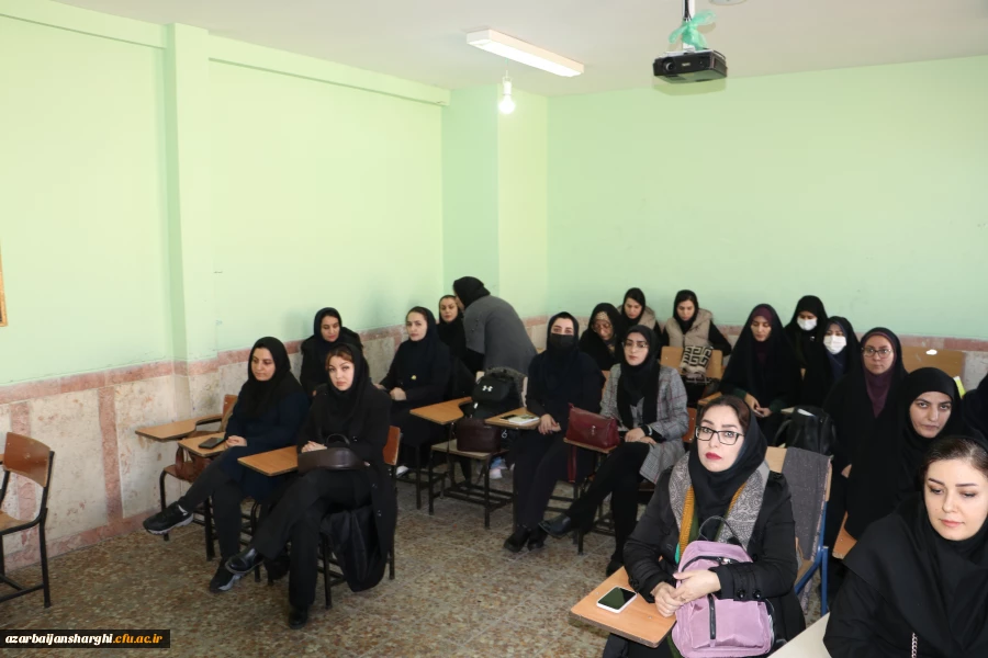 
بازدیداز دوره های توانمندسازی معلمان مدارس غیردولتی در دانشگاه فرهنگیان استان آذربایجان شرقی
 16