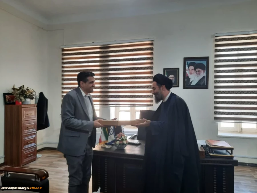 دیدار رئیس دانشگاه فرهنگیان  آذربایجان شرقی با مدیر کل سازمان تبلیغات اسلامی استان 5