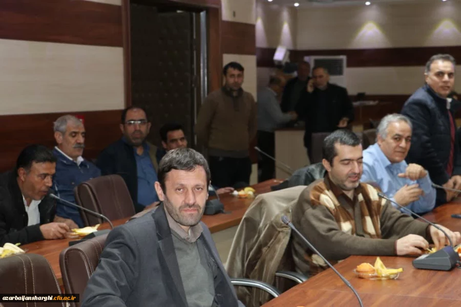 آذربایجانی ها  نقش مهمی در جنگ داشتند و همه ما مدیون مردم و سرداران غیور آذربایجان وتبریزی ها  هستیم 8