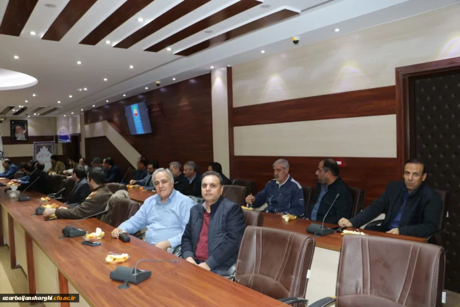 آذربایجانی ها  نقش مهمی در جنگ داشتند و همه ما مدیون مردم و سرداران غیور آذربایجان وتبریزی ها  هستیم 10