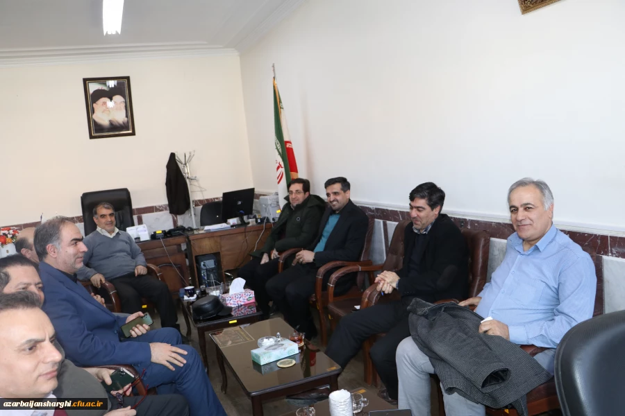 نشست صمیمی رییس  دانشگاه فرهنگیان استان آذربایجان شرقی با هیئت رئیسه و مدیران گروههای  درسی پردیس علامه امینی  4