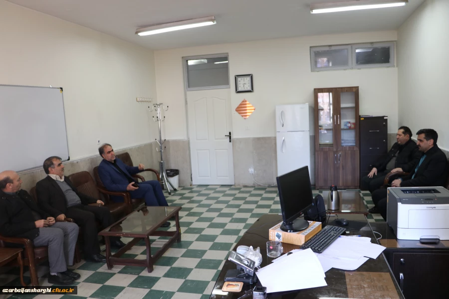 نشست صمیمی رییس  دانشگاه فرهنگیان استان آذربایجان شرقی با هیئت رئیسه و مدیران گروههای  درسی پردیس علامه امینی  10