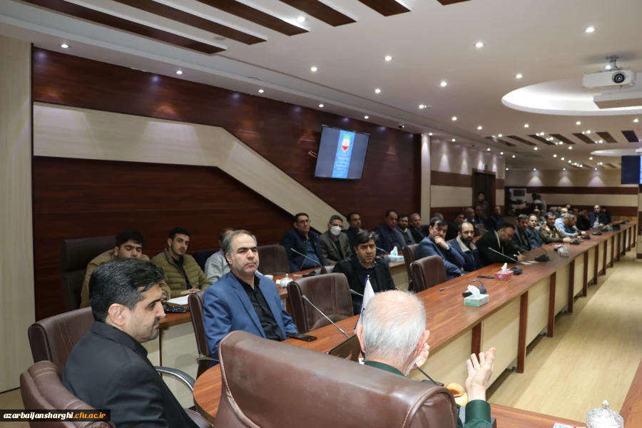 آذربایجانی ها  نقش مهمی در جنگ داشتند و همه ما مدیون مردم و سرداران غیور آذربایجان وتبریزی ها  هستیم 21