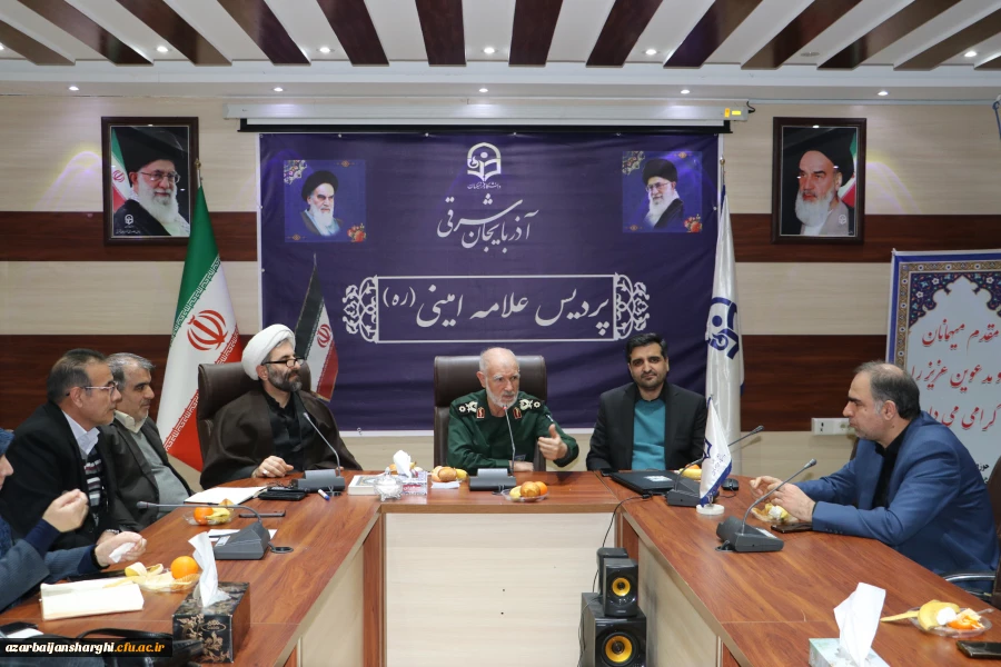 آذربایجانی ها  نقش مهمی در جنگ داشتند و همه ما مدیون مردم و سرداران غیور آذربایجان وتبریزی ها  هستیم 23