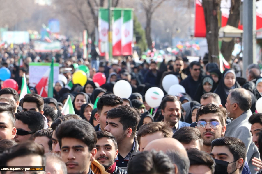 جشن طلوع 46 سالگی انقلاب اسلامی با حضور مدیریت ،اساتید ،همکاران و دانشجو معلمان دانشگاه فرهنگیان آذربایجان شرقی 46