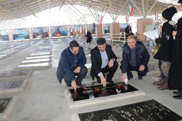 آیین مهمانی لاله ها به مناسبت چهل و پنجمین فجر انقلاب اسلامی ایران 6