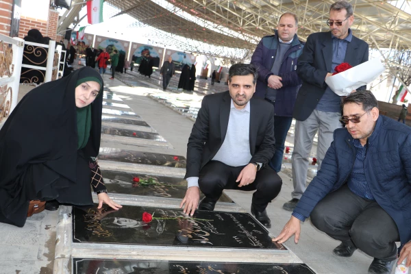 آیین مهمانی لاله ها به مناسبت چهل و پنجمین فجر انقلاب اسلامی ایران 22