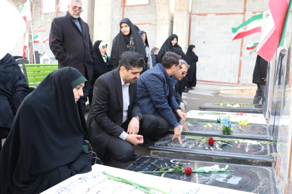 آیین مهمانی لاله ها به مناسبت چهل و پنجمین فجر انقلاب اسلامی ایران 28