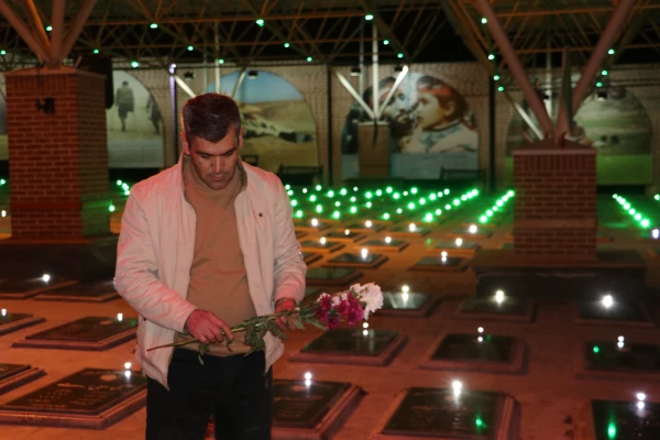 آیین مهمانی لاله ها به مناسبت چهل و پنجمین فجر انقلاب اسلامی ایران 54