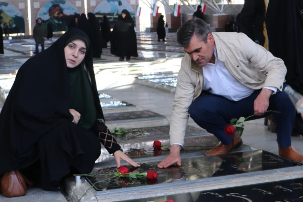 آیین مهمانی لاله ها به مناسبت چهل و پنجمین فجر انقلاب اسلامی ایران 64