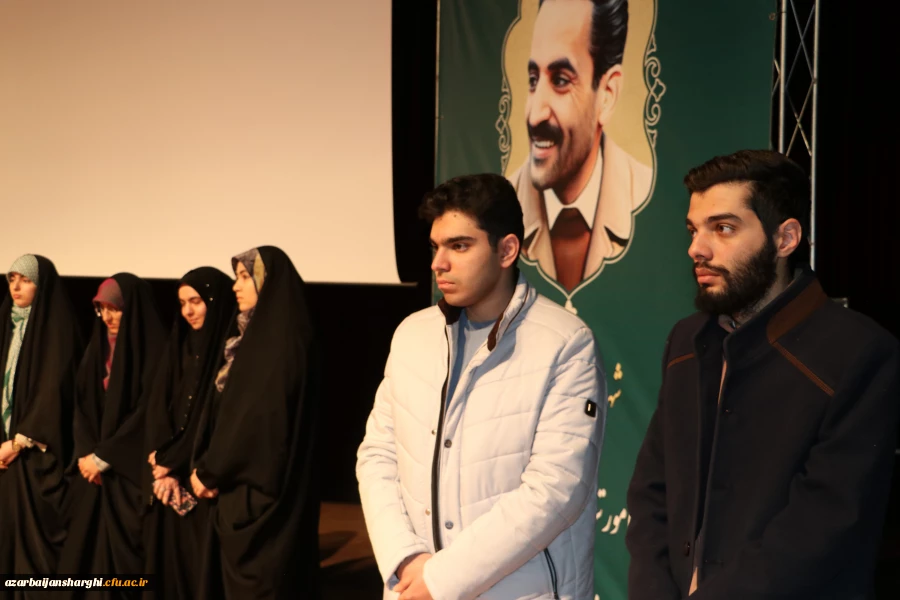 معلمان و مربیان پرورشی، نقش بسیار مهمی در آگاه سازی برای انتخاب اصلح در انتخابات دارند 6