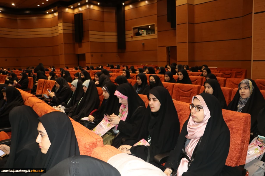 معلمان و مربیان پرورشی، نقش بسیار مهمی در آگاه سازی برای انتخاب اصلح در انتخابات دارند 10