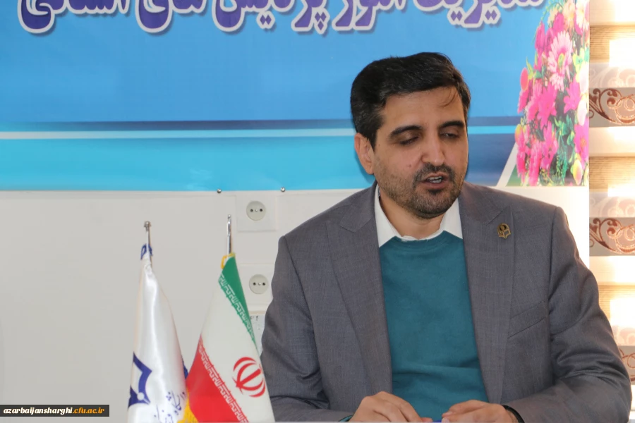 نشست صمیمی دبیران شورای صنفی دانشجویان با رئیس دانشگاه برگزار شد 12