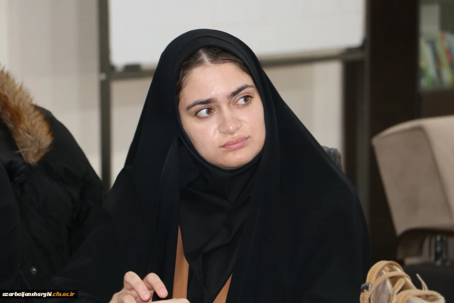 نشست صمیمی دبیران شورای صنفی دانشجویان با رئیس دانشگاه برگزار شد 17