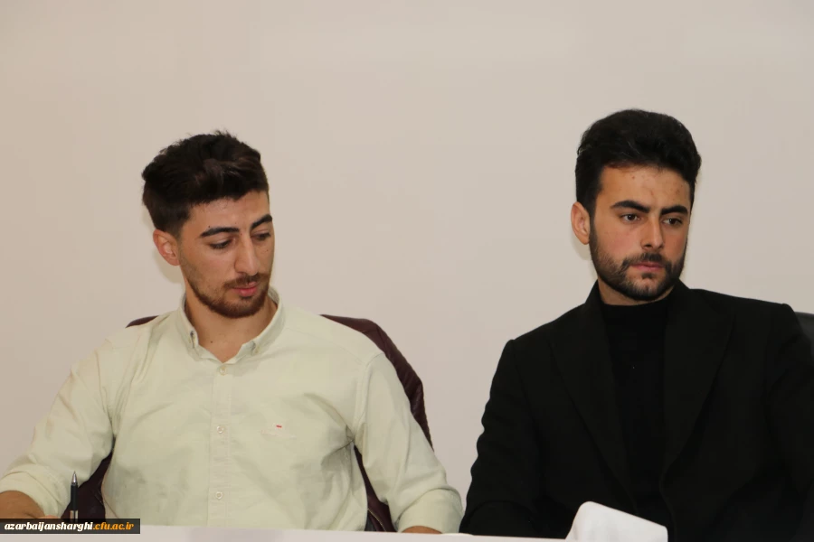 نشست صمیمی دبیران شورای صنفی دانشجویان با رئیس دانشگاه برگزار شد 29