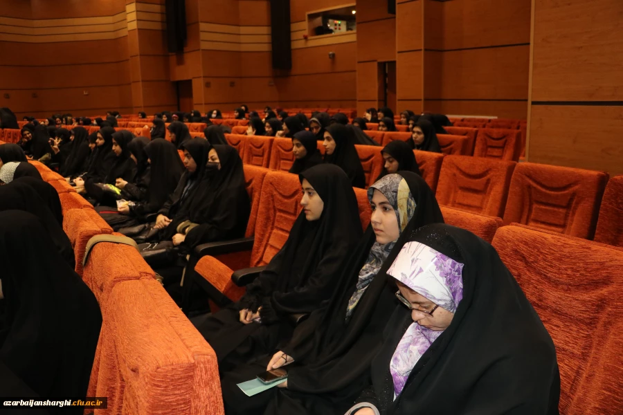 معلمان و مربیان پرورشی، نقش بسیار مهمی در آگاه سازی برای انتخاب اصلح در انتخابات دارند 27