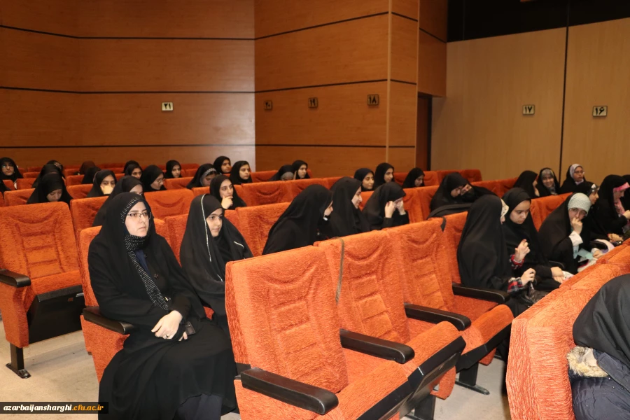 معلمان و مربیان پرورشی، نقش بسیار مهمی در آگاه سازی برای انتخاب اصلح در انتخابات دارند 31