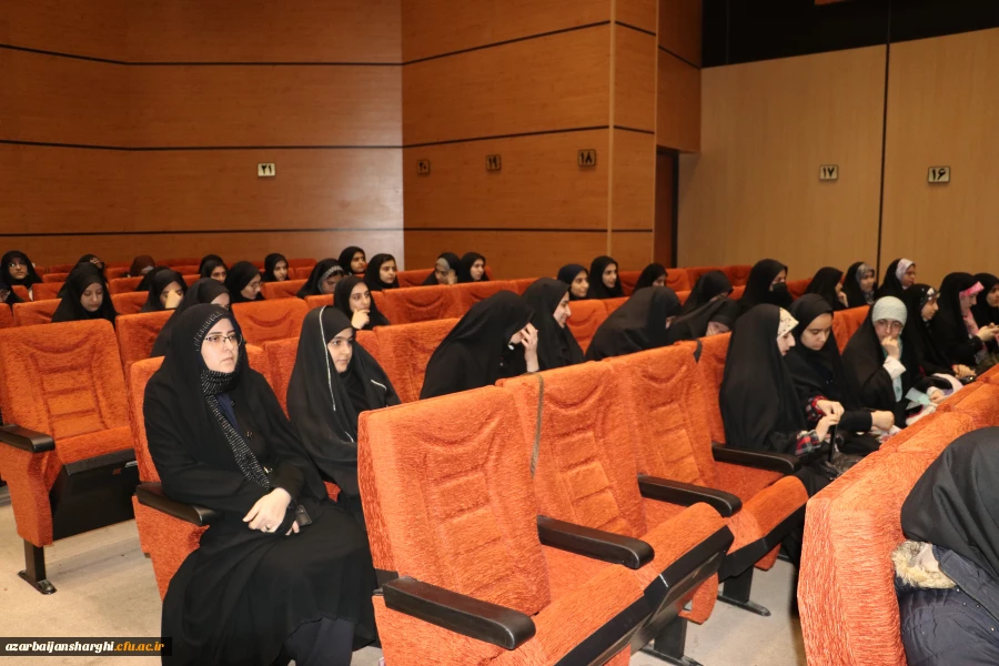 معلمان و مربیان پرورشی، نقش بسیار مهمی در آگاه سازی برای انتخاب اصلح در انتخابات دارند 32