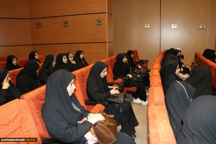 معلمان و مربیان پرورشی، نقش بسیار مهمی در آگاه سازی برای انتخاب اصلح در انتخابات دارند 36