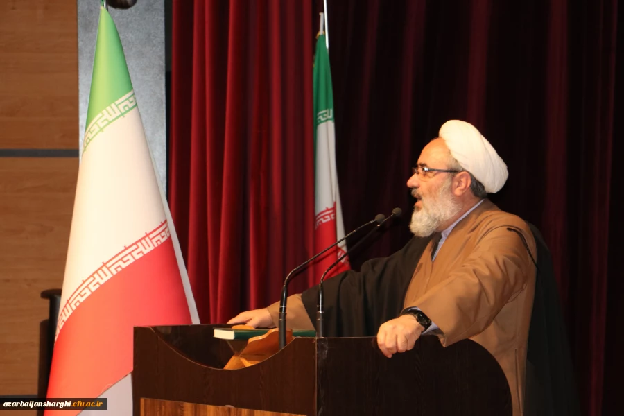 معلمان و مربیان پرورشی، نقش بسیار مهمی در آگاه سازی برای انتخاب اصلح در انتخابات دارند 39