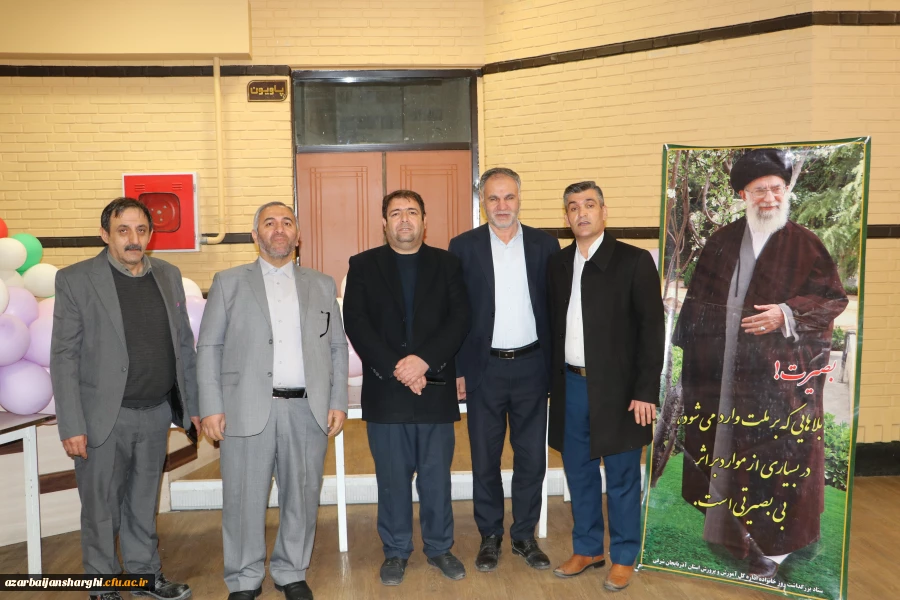 معلمان و مربیان پرورشی، نقش بسیار مهمی در آگاه سازی برای انتخاب اصلح در انتخابات دارند 45