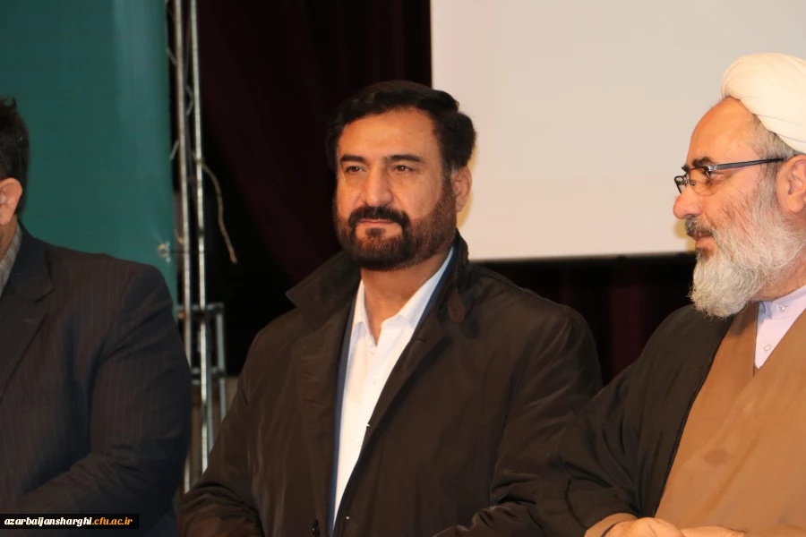 معلمان و مربیان پرورشی، نقش بسیار مهمی در آگاه سازی برای انتخاب اصلح در انتخابات دارند 16