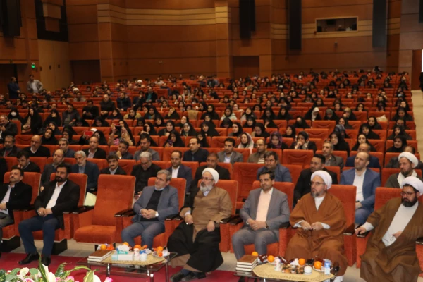 معلمان و مربیان پرورشی، نقش بسیار مهمی در آگاه سازی برای انتخاب اصلح در انتخابات دارند 24