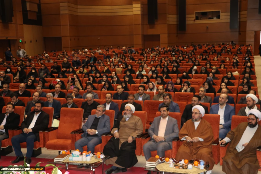 معلمان و مربیان پرورشی، نقش بسیار مهمی در آگاه سازی برای انتخاب اصلح در انتخابات دارند 24