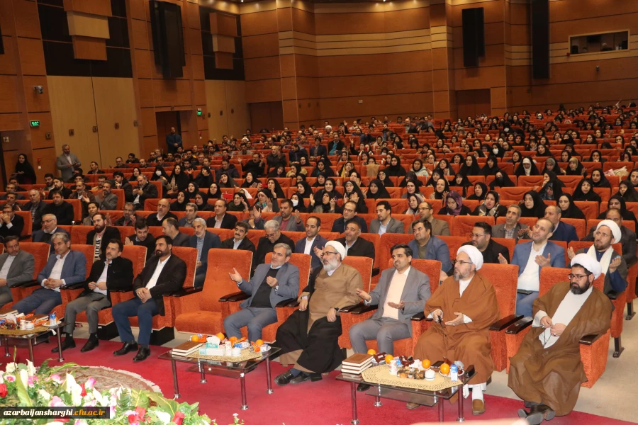 معلمان و مربیان پرورشی، نقش بسیار مهمی در آگاه سازی برای انتخاب اصلح در انتخابات دارند 25