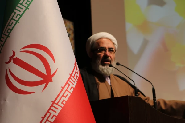 معلمان و مربیان پرورشی، نقش بسیار مهمی در آگاه سازی برای انتخاب اصلح در انتخابات دارند 26