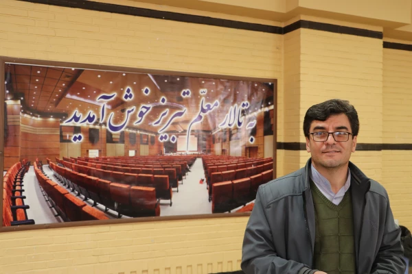 معلمان و مربیان پرورشی، نقش بسیار مهمی در آگاه سازی برای انتخاب اصلح در انتخابات دارند 28