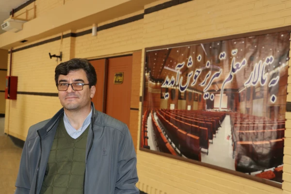 معلمان و مربیان پرورشی، نقش بسیار مهمی در آگاه سازی برای انتخاب اصلح در انتخابات دارند 29