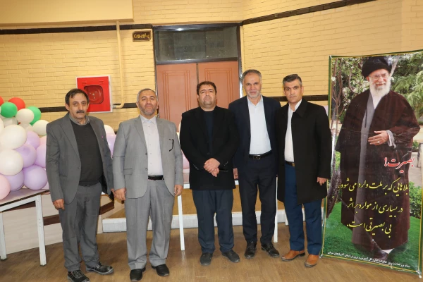 معلمان و مربیان پرورشی، نقش بسیار مهمی در آگاه سازی برای انتخاب اصلح در انتخابات دارند 31