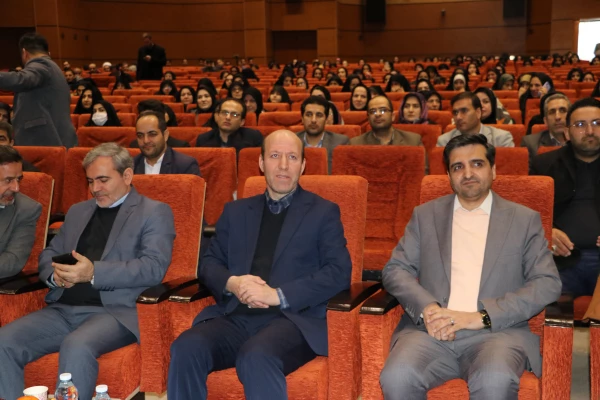 معلمان و مربیان پرورشی، نقش بسیار مهمی در آگاه سازی برای انتخاب اصلح در انتخابات دارند 33